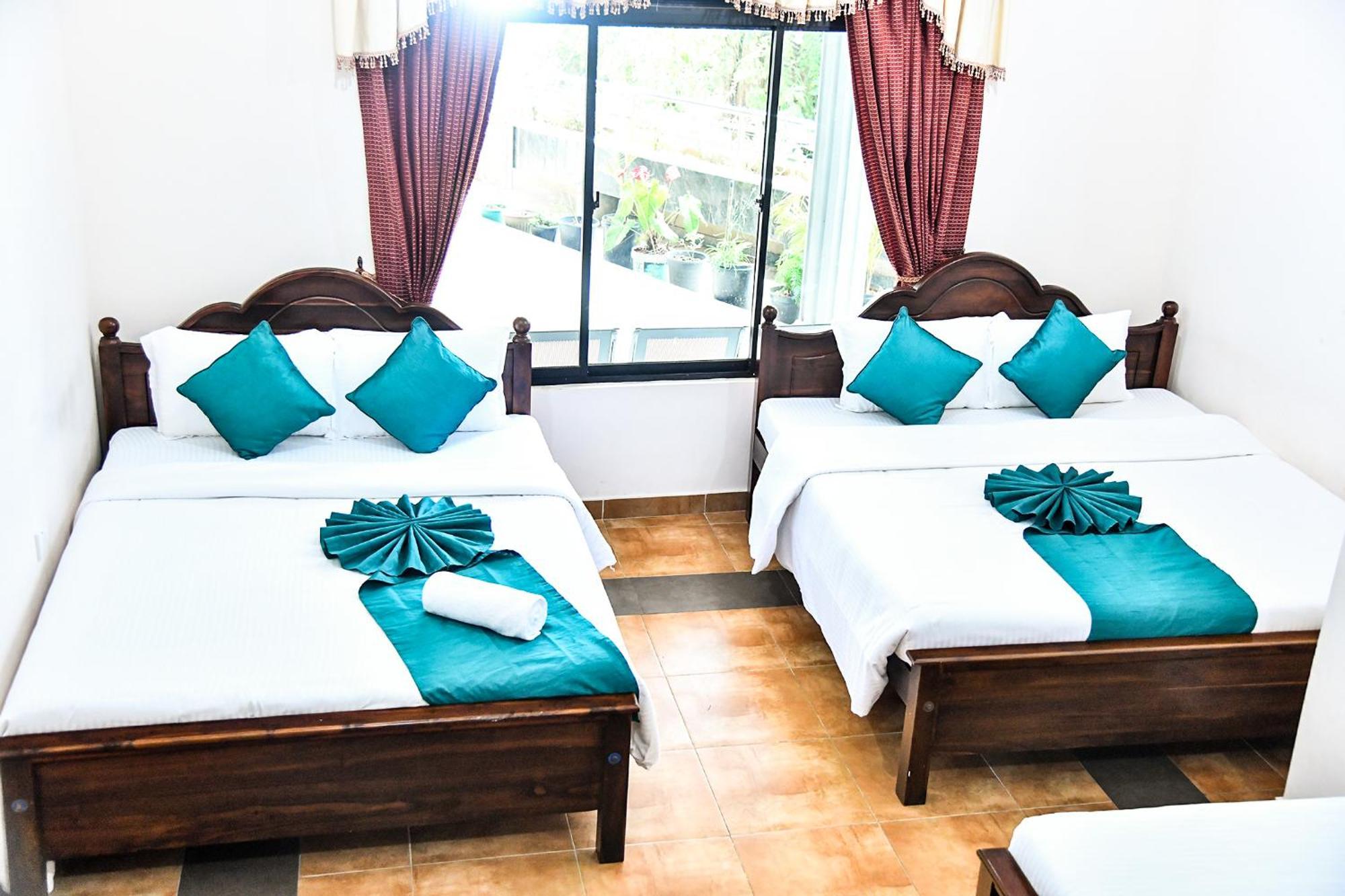 Sri Krishna Bhavan Hotel Hatton Exterior foto