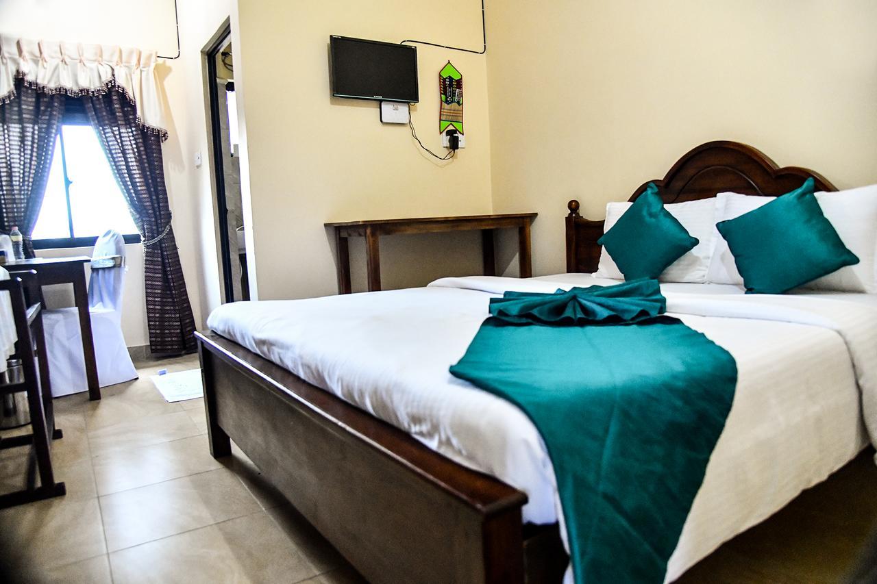 Sri Krishna Bhavan Hotel Hatton Exterior foto