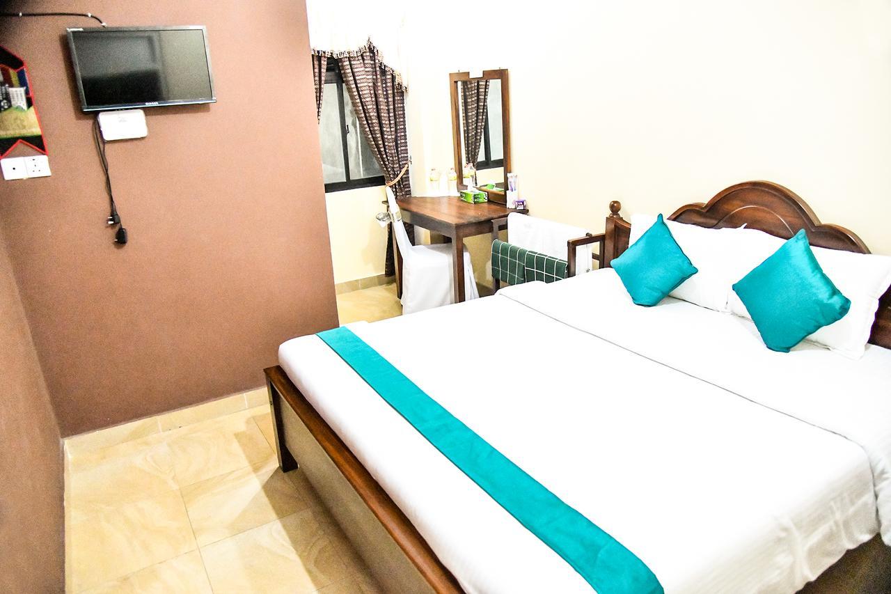 Sri Krishna Bhavan Hotel Hatton Exterior foto