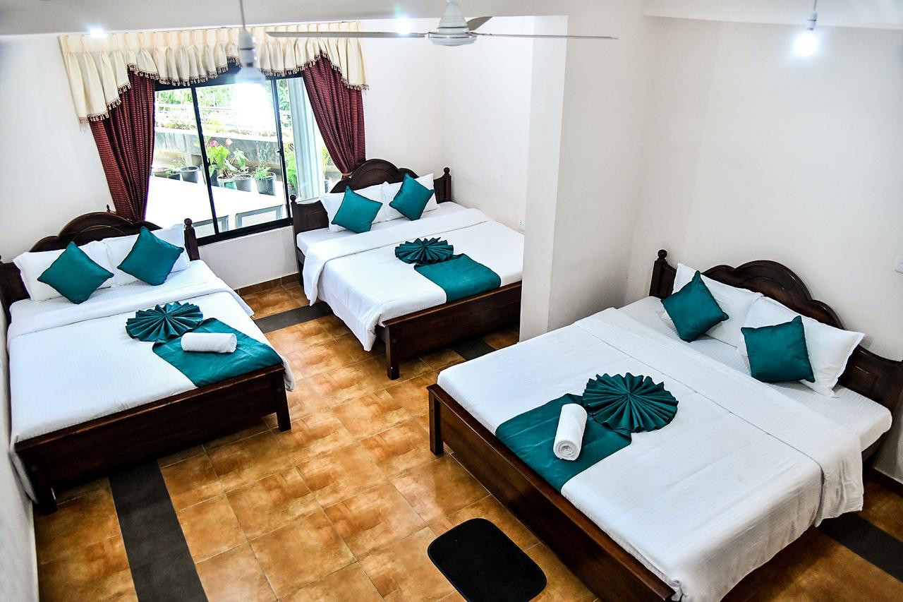 Sri Krishna Bhavan Hotel Hatton Exterior foto